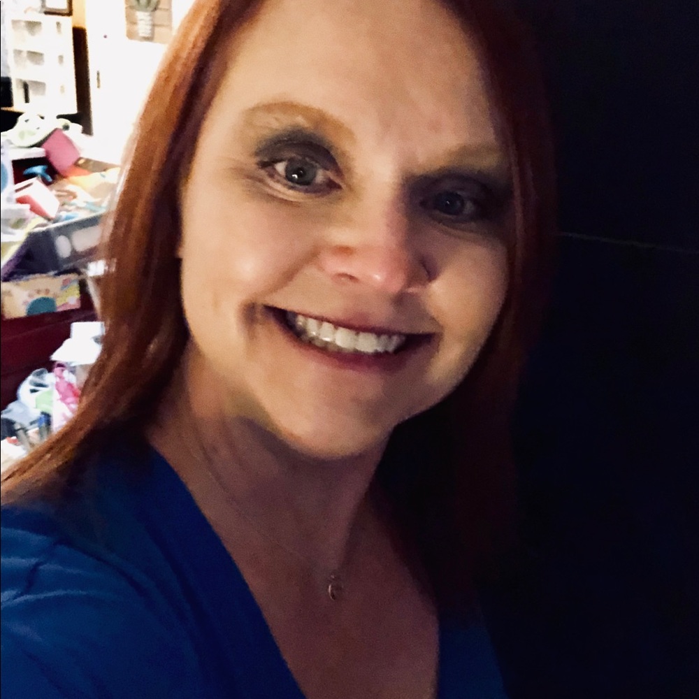 Meet your Posher, Kelly